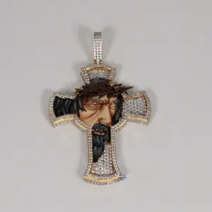 Pingente emblemático da fé católica em prata esterlina 925 com diamante e moissanite de corte redondo, pingente hip hop em novo design