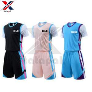 Ensemble d'entraînement de basket-ball haute performance pour hommes Maillot et short de sport à séchage rapide - Product Image 3