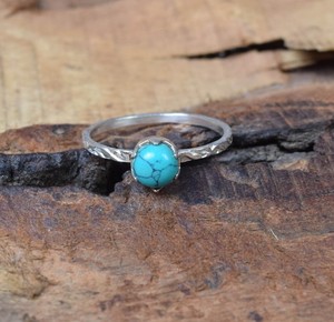 Anillo minimalista de plata 925, bisel de piedras preciosas turquesas redondas, anillo de dedo de cabina de diamante hecho a mano para fiestas - Product Image 3