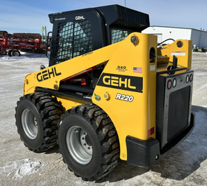 Chargeuse compacte Gehl R220 à quatre roues motrices, moteur diesel Euro5/EPA, couple de levage élevé, meilleure qualité, machines de construction compactes - Product Image 6