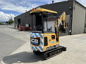 Miniexcavadora JCB 19C-1E Usada de Alta Calidad con Motor Yanmar, Caja de Cambios, Bomba, Motor y Rodamientos - Product Image 6