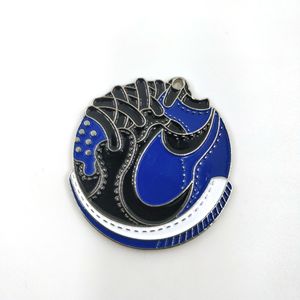 Étiquettes suspendues personnalisées en métal pour sacs, casquettes et vêtements - Estampage à chaud écologique, vente en gros directe usine - Product Image 4