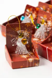 Enchanted Winter Angels Gift Set: Sparkling Miniature Keepsakes For Memorable Holiday Gifting