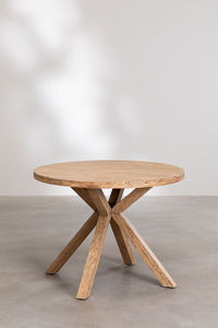 Juego de Mesa de Comedor Vali Hecho de Madera de Teca Sólida con Acabado Natural para Interiores o Exteriores - Product Image 4
