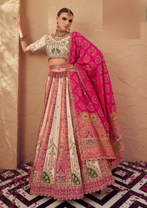 Colección de Lehenga Choli de Tela Brocada y Seda Banarasi con Cancán y Blusa de Seda Pura para Adultos al por Mayor - Product Image 6