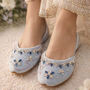 Chaussures Khussa pour femmes en tissu velours antidérapant avec semelle antidérapante, couleur et taille personnalisables, chaussures de haute qualité, vente directe d'usine - Product Image 3