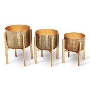 Grand ensemble de jardinières en laiton martelé pour jardins de luxe, formes et tailles personnalisées disponibles chez Rana Overseas Inc. - Product Image 2