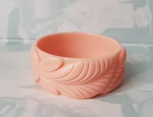 Le plus récent bracelet de mode en résine blanche pour femmes et filles article de Offre Spéciale de vêtements de fête de haute qualité - Product Image 4