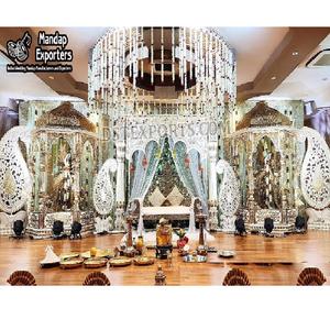 Décoration de scène de mariage indien moderne et tendance, élégante décoration de cérémonie hindoue, installation de décoration de mariage indien traditionnel en Australie - Product Image 1