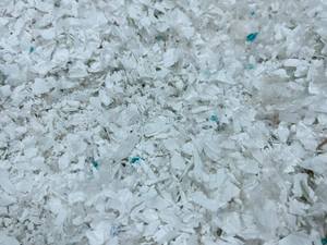 Flocons de bouteilles en PET 100% transparents disponibles en prix de gros - Product Image 2