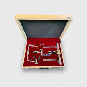 Système de rétracteur cérébral Mayfield à pince crânienne - Product Image 1