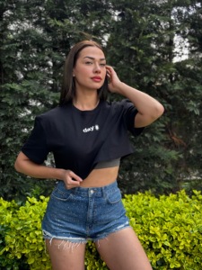 Yoga Sport Crop Top Minimalist Shirt for Women Oversized Activewear Cotton <b>Tshirt</b> Super Soft and Comfy Casual Activewear OEM - Product Image 3