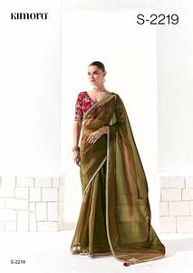 Saree de créateur à base de tissus de qualité supérieure avec blouse de travail manuel Collection disponible au tarif de gros idéal pour une tenue de fête. - Product Image 3