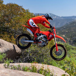 Hondaa CRF 250RX 2023, moteur refroidi par liquide de 249 cm3, rapport de compression 13,9:1 - Product Image 3