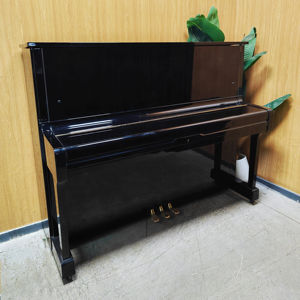 Piano Yamaha U1H Importado de Japón en Venta, Piano Vertical de 88 Teclas con Sonido Estable, Venta al por Mayor y Exportación 1462042 - Product Image 1