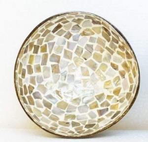 2023 Handcrafted Natural Coconut <b>Bowls</b> with Mother of Pearl Disposable Wholesale From Vietnam - Product Image 4