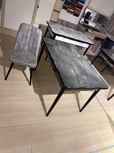 Ensemble de table à manger de cuisine en MDF moderne Chaises confortables Bois de haute qualité Caractéristiques extensibles peu encombrantes Prix de gros - Product Image 3