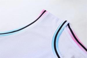 Conjunto de camiseta y pantalones cortos de baloncesto transpirables personalizados, uniforme de entrenamiento para hombres jóvenes - Product Image 4