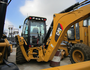 Chargeuse-pelleteuse compacte sur roues Caterpillar 420F d'occasion 2018 avec godet de 1,38 m³ et poids opérationnel de 11 000 kg pour la construction - Product Image 2