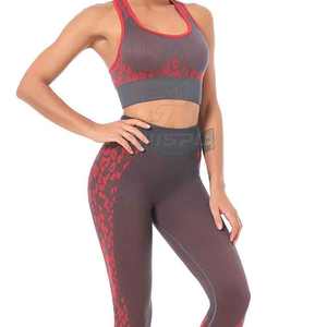 Vêtements de fitness pour femmes à motif solide à la mode les plus vendus ensemble d'entraînement de yoga à prix raisonnable disponible en ligne - Product Image 2