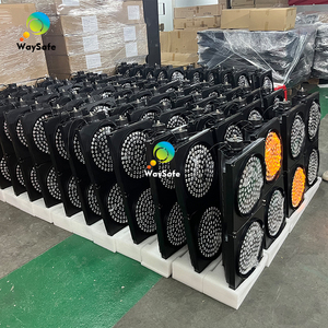 Feux de signalisation de ralentissement à <span class=keywords><strong>LED</strong></span> solaires jaunes haute intensité prismatiques clignotants alternés à deux sections de 300 mm pour intersections Waysafe - Product Image 3