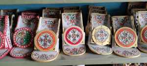 Cajas de Mármol Hechas a Medida con Incrustaciones de Colores, Diseño Religioso de Ángel Hecho a Mano, Grabado en Ágata, Tamaños Personalizados para Regalos y Reventa - Product Image 4