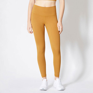 Ensemble de yoga pour femmes de haute qualité nouveau style et très à la mode avec logo personnalisé modèle solide de vente chaude 2026 - Product Image 5