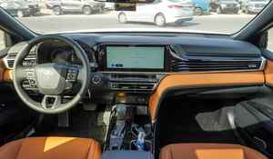 NUEVO TOYOTA CAMRY GRANDE 2025, 5 PLAZAS, 0 KM, 299 HP, 4 CILINDROS, TRANSMISIÓN AUTOMÁTICA - Product Image 3