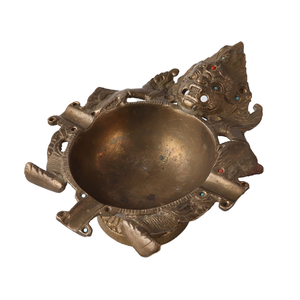 Antique Brass Handmade Ash Tray for Cigar and Cigarette Ashes at Wholesale Prices at Wholesale Cheap Factory Price From India - Product Image 6