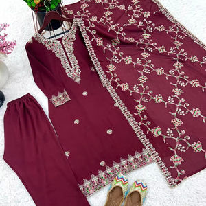 Último diseñador Chinon seda bordado secuencia trabajo Kurti conjunto por FabZone - Product Image 1