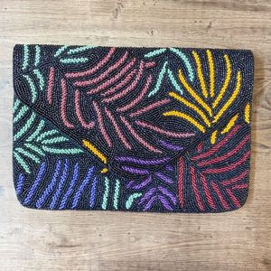 Pochette à main brodée moderne avec texture perlée sac à main fait à la main pour les femmes sac à main brodé pochette à monnaie sac à main graine perlée - Product Image 3