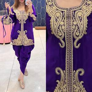 Party Wear 100% Pure Crape Dhoti Cordset avec potli belle broderie Shalwar Kameez femmes indiennes pour mariage et fête - Product Image 3