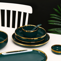 Service de table en céramique de luxe personnalisé avec logo OEM, 12 pièces, assiettes à dîner, vaisselle avec bord doré, fabrication sur mesure