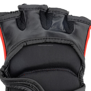 Gants de MMA DWELT GEARS en cuir respirant et léger, conçus sur mesure, pour l'entraînement et le sparring, avec fermeture auto-agrippante, logo personnalisé, équipement OEM. - Product Image 5