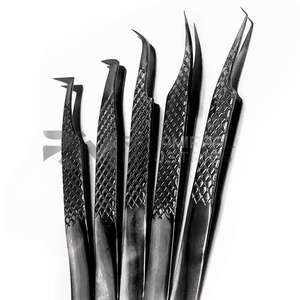 Pinzas de Aislamiento para Extensión de Pestañas RMI Profesionales de 90 Grados, de Acero Inoxidable Rosa, con Puntas de Fibra - Product Image 2