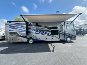 Vendedor Verificado de Rambler de Vacaciones Usado 2023, Modelo Holiday, 35K, Listo para Viajar - Product Image 2