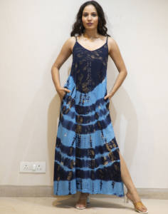 Chic et confortable rayonne Tie Dye longue robe Maxi pour les femmes longue robe spaghetti pour élégant, confortable, respirant pour l'été - Product Image 1