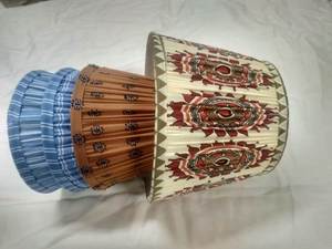 Lámpara de mesa LED de tela Floral Vintage, característica de atenuación, diseño moderno para ambiente de dormitorio, pantalla decorativa hecha a mano para cabecera - Product Image 3