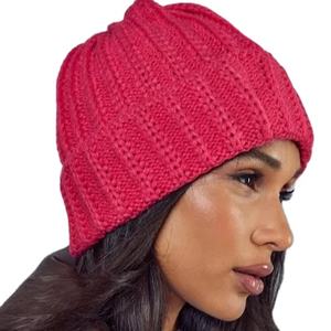 Bonnet tricoté d'hiver en stock pour femmes Bonnet épais et chaud en tricot câblé Vente en gros - Product Image 1