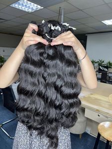 Trenzado de cutícula vietnamita de alta calidad, trama de cabello humano Real de un donante, extensión de cabello natural ondulado doble dibujado, cabello virgen - Product Image 4