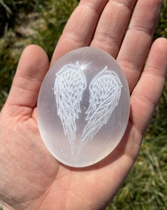 Selenita de piedra de Palma grabada, selenita Natural que abre el Chakra de la Corona, ayuda en la meditación, protege y protege tu energía - Product Image 6
