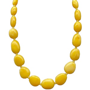 Collier fantaisie court en résine fait à la main au design unique Collier de perles épaisses orange fantaisie Collier multi-résine - Product Image 1
