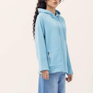 Sudaderas con capucha informales de Invierno para mujer Sudaderas de moda de color sólido con diseño forrado Hecho en Pakistán - Product Image 4