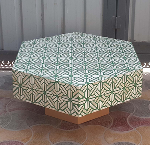 Mesa de acento hexagonal con diseño geométrico distintivo con incrustaciones de hueso en blanco y negro, mesa de té a precio mayorista - Product Image 4