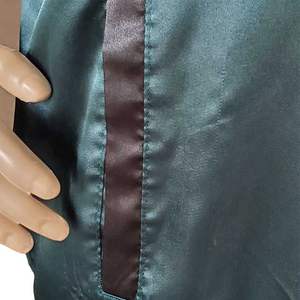 แจ็กเก็ตผ้าซาตินสำหรับผู้หญิงแจ็กเก็ตผ้าซาตินระบายอากาศน้ำหนักเบาสวมใส่สบาย - Product Image 5