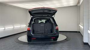 Honda Odyssey Touring FWD 2012 d'occasion, conduite à gauche - Product Image 2