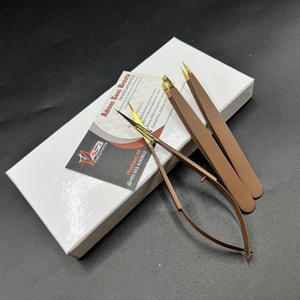 Pince à sourcils en acier durable avec logo personnalisé, ciseaux à ressort à sourcils en or brun à pointe oblique pour la beauté - Product Image 2