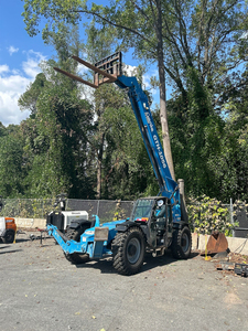2017 GTH-1056 Used Telehandler Heavy Lifting Equipment Wholesale for Sale - Product Image 1