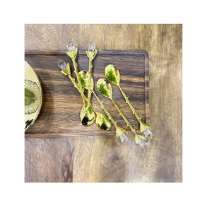 Juego de cubiertos de diseño clásico con juego de cubiertos de cocina de calidad superior para servir y comer a un precio aceptable - Product Image 4