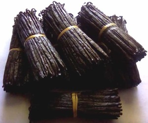 Best Quality 17cm Dried <b>Vanilla</b> <b>Beans</b> Brown Dark Origin - Product Image 5